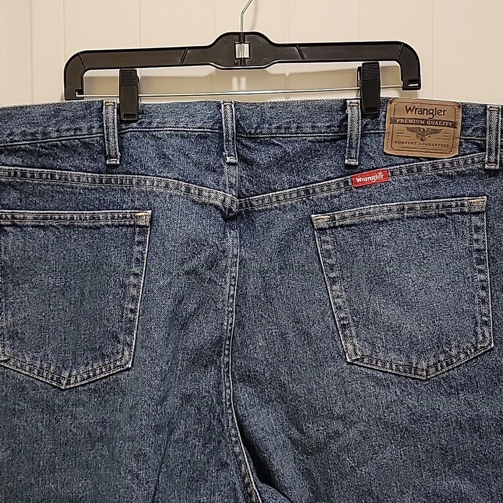 Wrangler Blue Jean Shorts Classic Style Size 44 - Picture 6 of 8